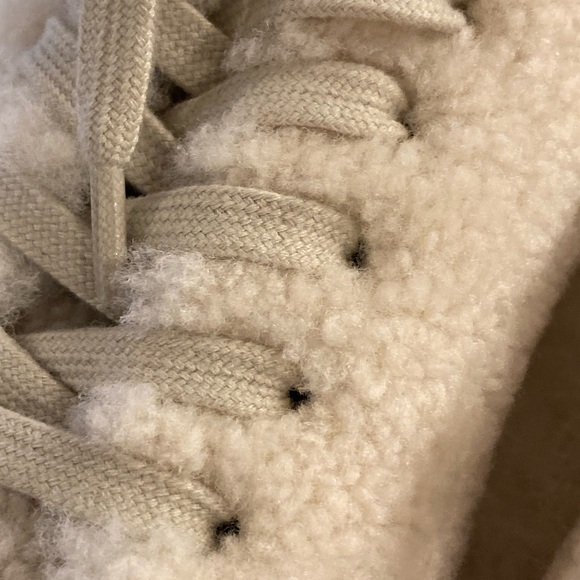 Rag and Bone | Standard Issue Shearling Fur Low-Top Sneaker. - Picture 12 of 13